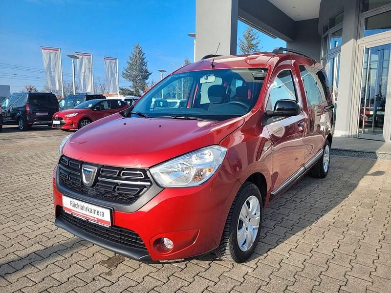 Gebraucht Dacia Dokker Comfort 131 PS (96 kW) 2020 Rot Van / Kleinbus