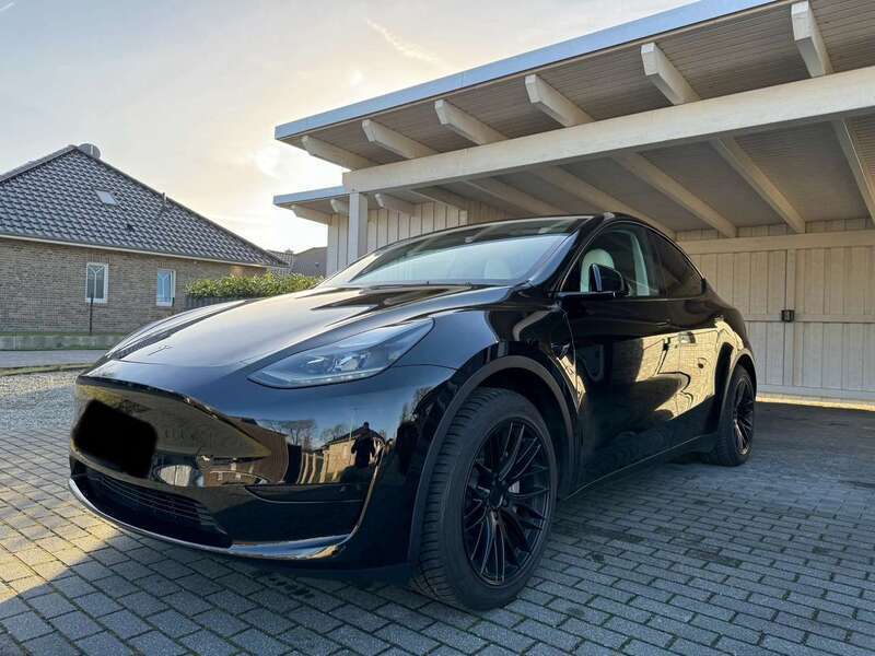 Verkauft Tesla Model Y Model YSR Hecka., gebraucht 2022, 350 km in Gonesse,  DE