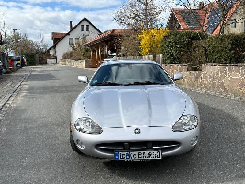 Gebraucht Jaguar XK8 298 PS (219 kW) 2002 Silber Coupé