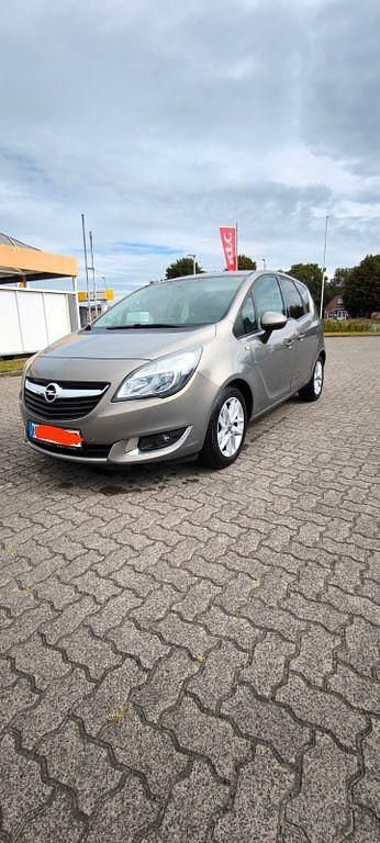 Braun Gebraucht 2016 Opel Meriva Edition Van / Kleinbus | 6.100 € (Fairer Preis) - Bild 1/4