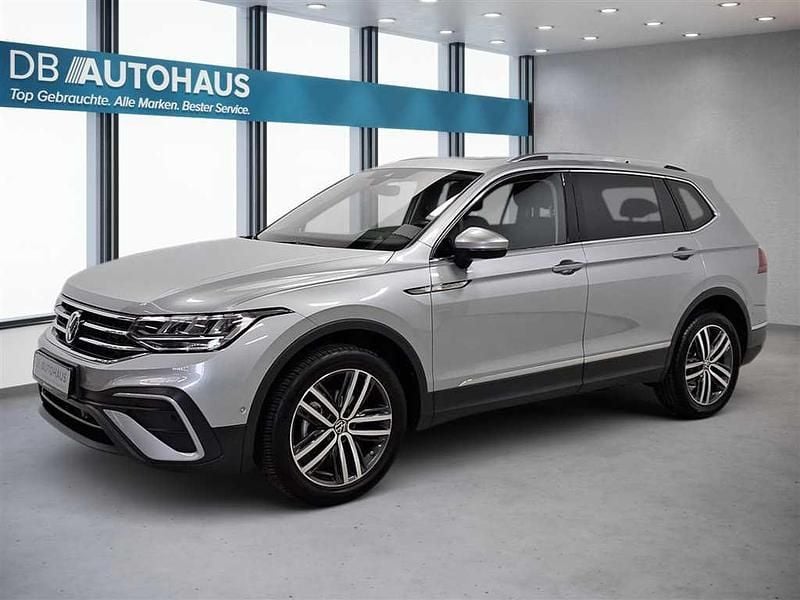 Silber Gebraucht 2022 VW Tiguan Allspace Life SUV | 31.830 € (Guter Preis) - Bild 1/4