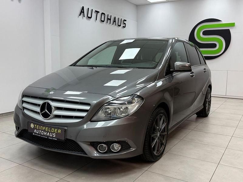 Gebraucht Mercedes B220 170 PS (125 kW) 2014 Grau Van / Kleinbus