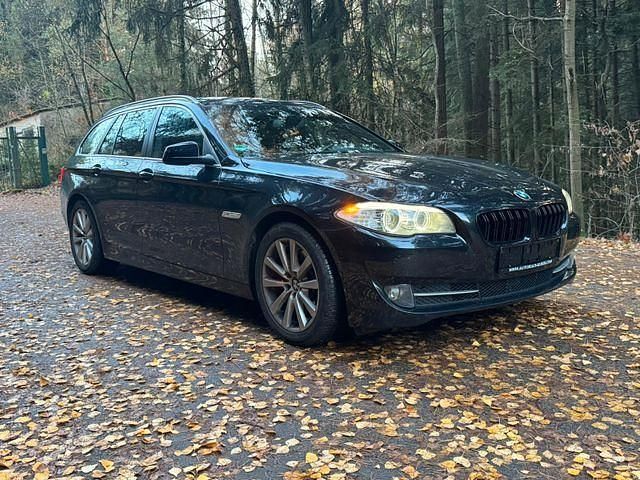 Gebraucht BMW 525 Performance 218 PS (160 kW) 2013 Schwarz Kombi
