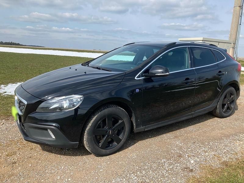 Gebraucht Volvo V40 CC 190 PS (139 kW) 2015 Schwarz Kombi