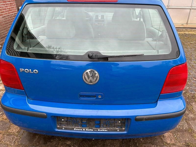 Gebraucht VW Polo Basis 50 PS (36 kW) 2000 Blau Kleinwagen