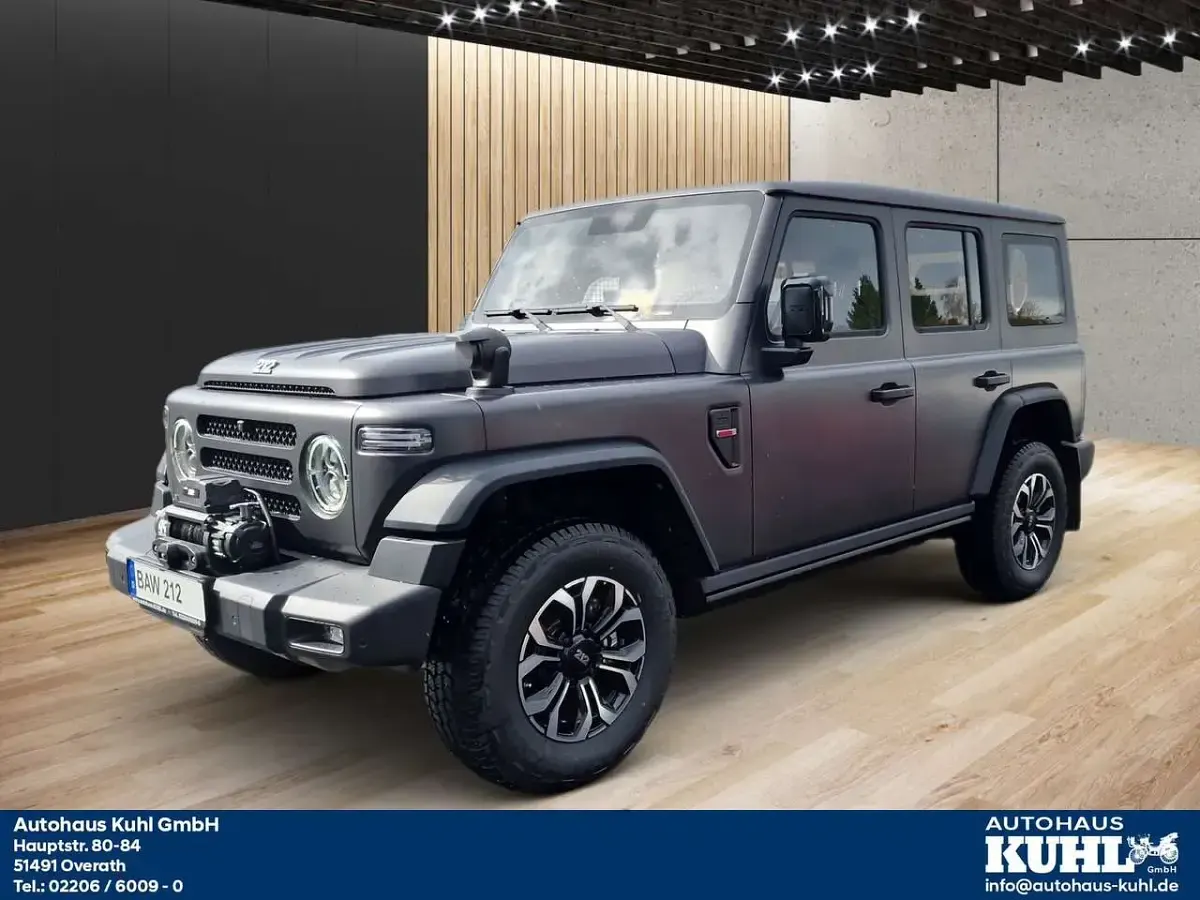 Neu BAW 212 166 PS (122 kW) 2026 Grau SUV