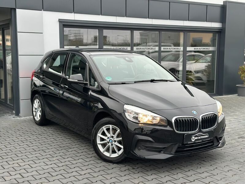 Schwarz Gebraucht 2018 BMW 218 Active Tourer Advantage Van / Kleinbus | 16.890 € (Guter Preis) - Bild 1/4