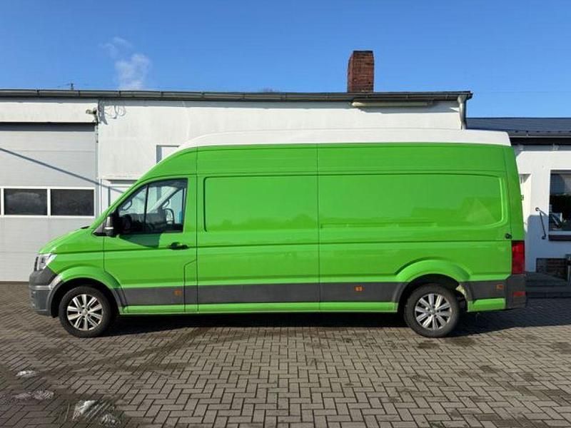 Gebraucht VW Crafter 177 PS (130 kW) 2021 Gruen Van
