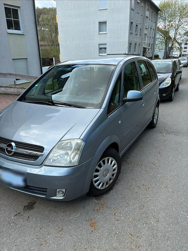 Używany Opel Meriva 90 KM (66 kW) 2005 Srebrny Minivan