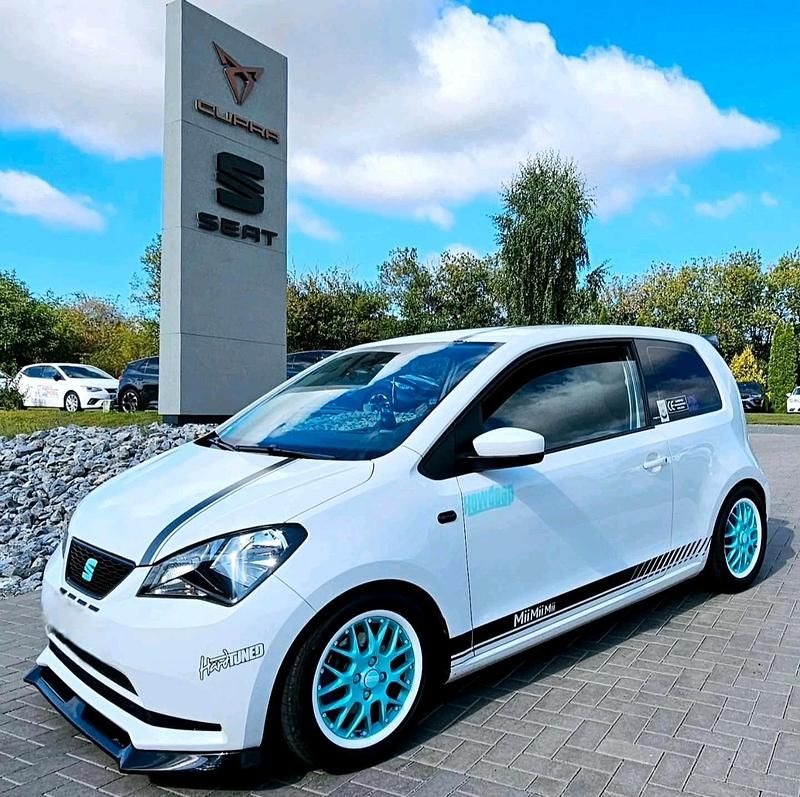 Weiß Gebraucht 2014 Seat Mii I-Tech Kleinwagen | 6.500 € (Fairer Preis) - Bild 1/4