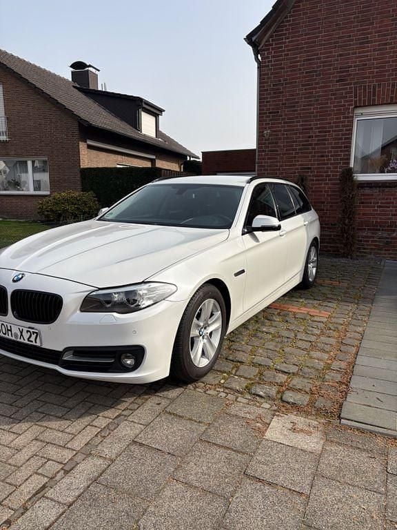 Gebraucht BMW 520 190 PS (139 kW) 2016 Weiß Kombi