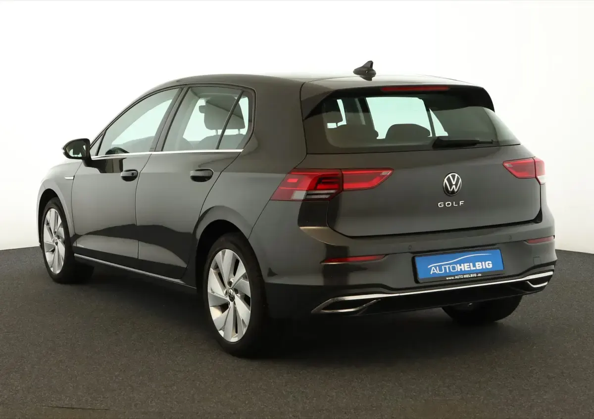 Używany VW Golf Style 131 KM (96 kW) 2024 Szary SUV