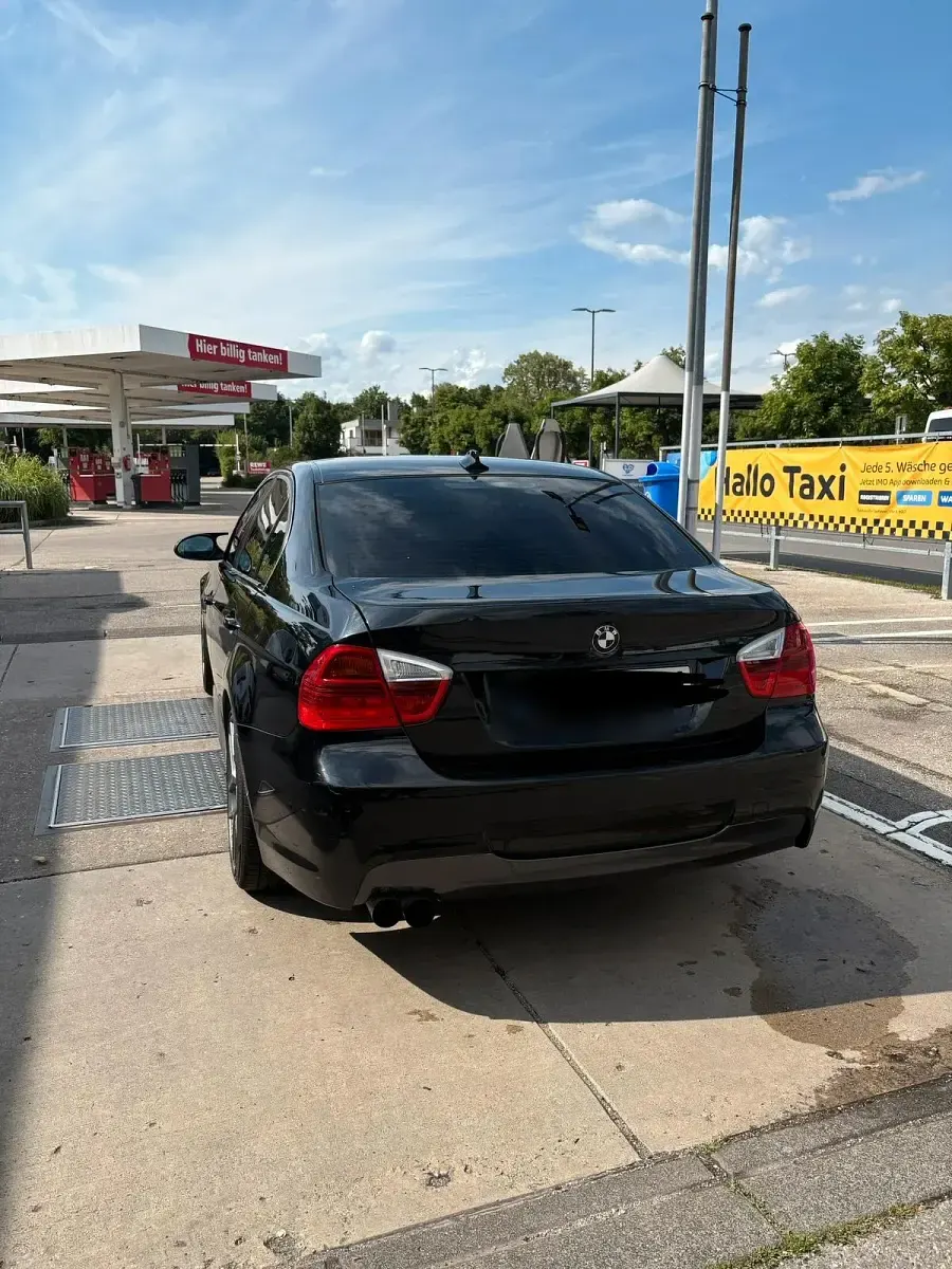 Gebraucht BMW 325 M Sport 218 PS (160 kW) 2007 Schwarz Limousine