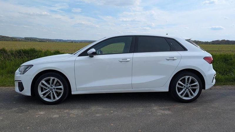 Gebraucht Audi A3 110 PS (80 kW) 2020 Weiß Limousine