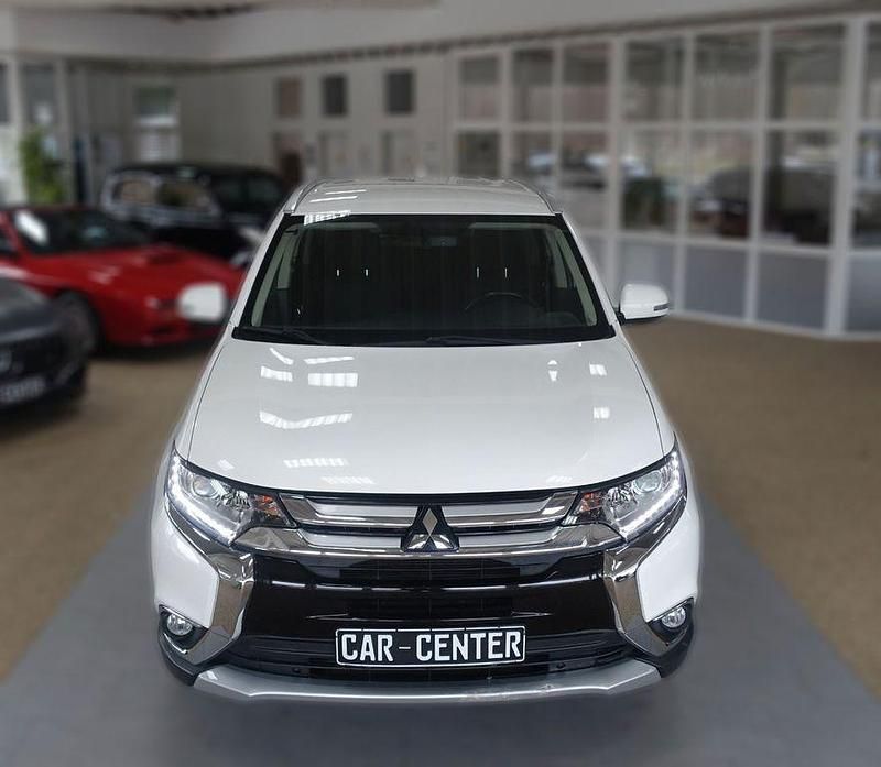 Gebraucht Mitsubishi Outlander 150 PS (110 kW) 2017 Weiß SUV