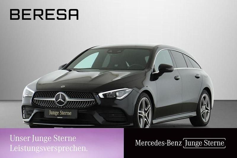 Schwarz Gebraucht 2022 Mercedes CLA180 Shooting Brake AMG Kombi | 26.880 € (Fairer Preis) - Bild 1/3