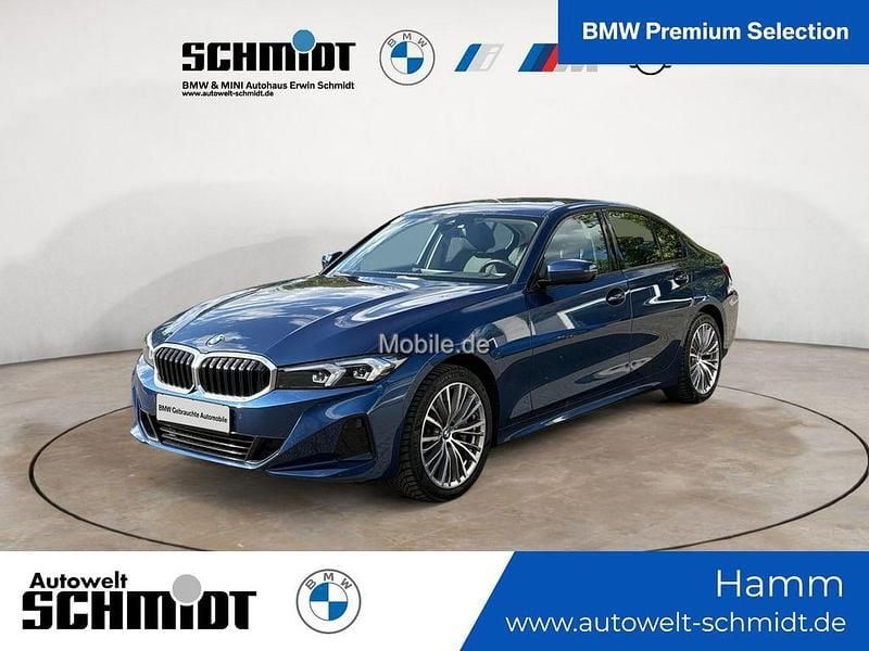 Blau Gebraucht 2023 BMW 330 Sport Line Limousine | 30.790 € (Superpreis) - Bild 1/3