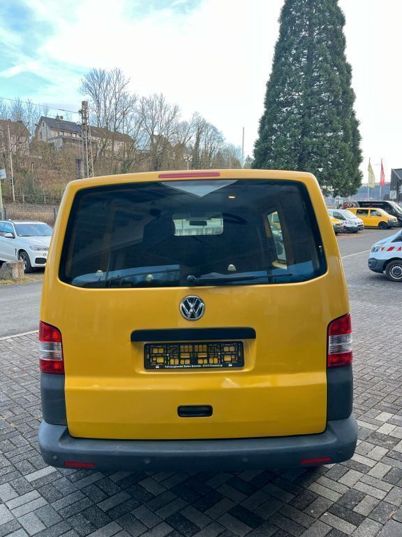 Second-hand VW T5 84 CP (61 kW) 2011 Galben Van