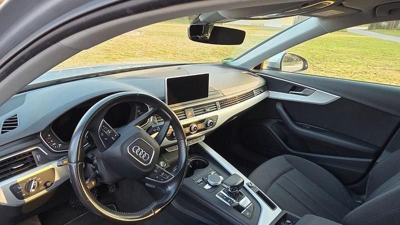 Gebraucht Audi A4 Ambiente 150 PS (110 kW) 2016 Silber Kombi