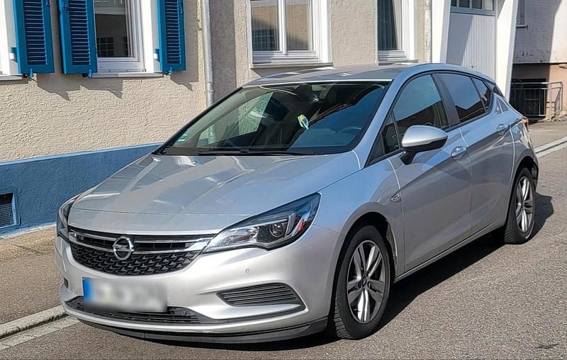 Gebraucht 2017 Opel Astra Limousine | 8.400 € (Guter Preis) - Bild 1/3