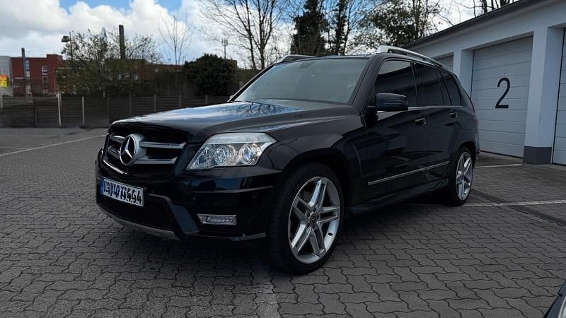 Gebraucht Mercedes GLK350 256 PS (188 kW) 2010 Schwarz SUV