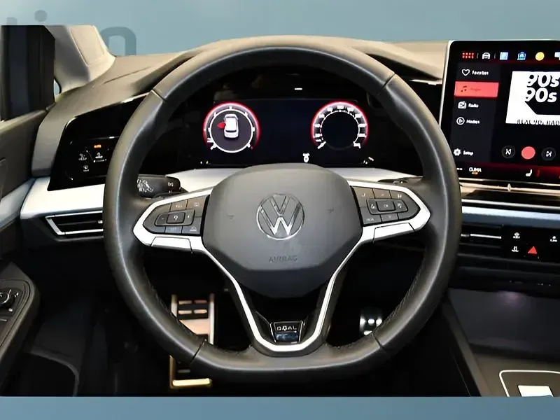 Gebraucht VW Golf VIII 150 PS (110 kW) 2025 Grau Kleinwagen