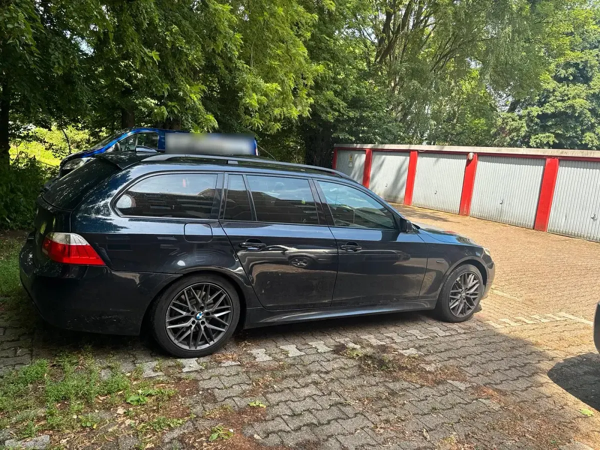 Gebraucht BMW 530 M Sport 231 PS (169 kW) 2007 Blau Kombi