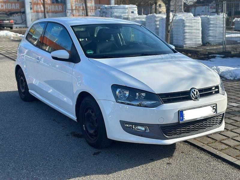 Weiß Gebraucht 2010 VW Polo Team Kleinwagen | 3.999 € (Superpreis) - Bild 1/4