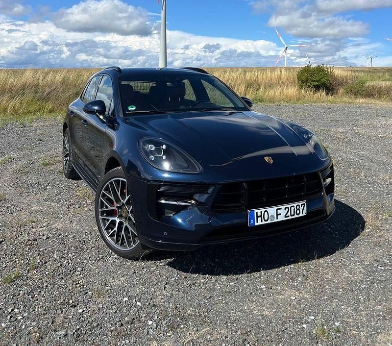 Blau Gebraucht 2019 Porsche Macan SUV | 40.499 € (Guter Preis) - Bild 1/4