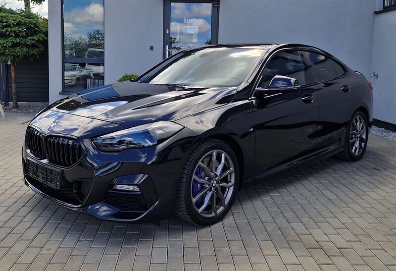 Black sapphire metallic Gebraucht 2022 BMW 220 M Sport Coupé | 34.900 € (Fairer Preis) - Bild 1/4