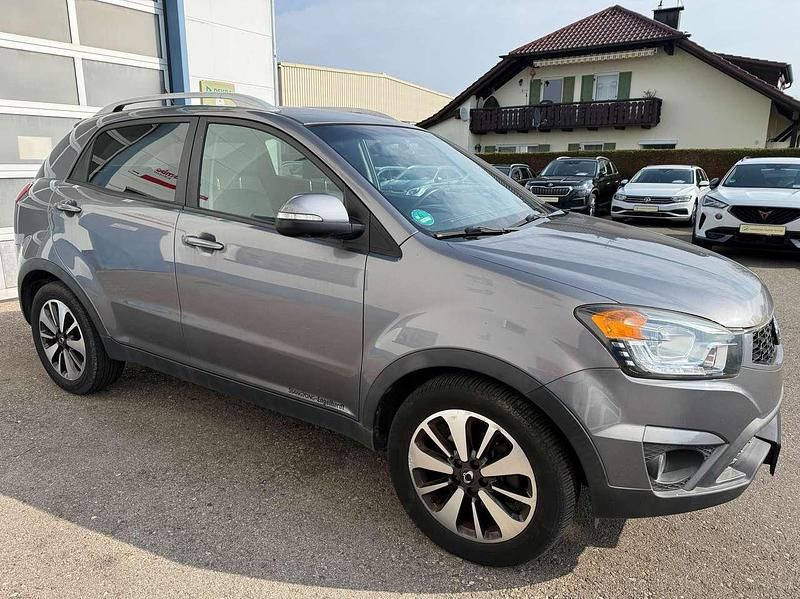 Gebraucht Ssangyong (KGM) Korando Crystal 175 PS (128 kW) 2014 Graumetallik SUV