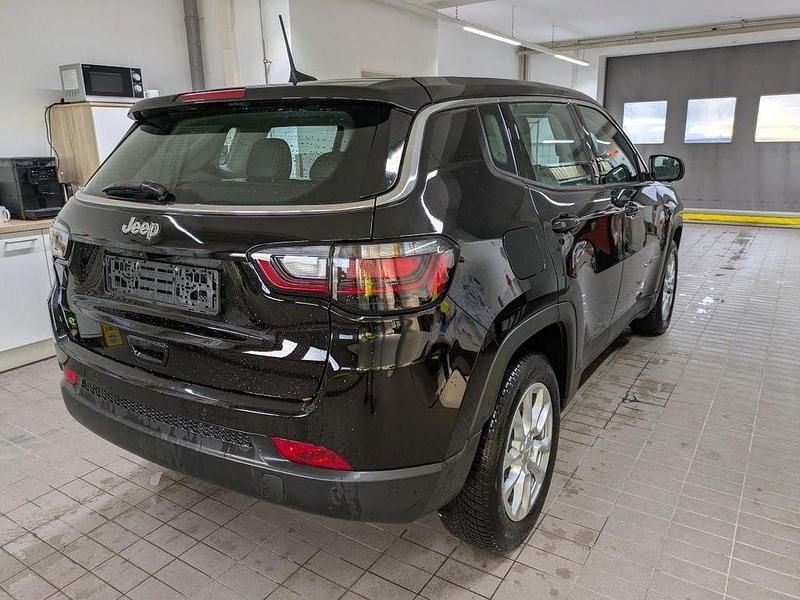 Gebraucht Jeep Compass Altitude 131 PS (96 kW) 2024 Schwarz SUV