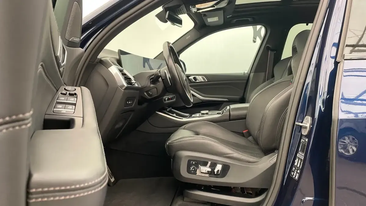 Gebraucht BMW X5 Comfort Edition 340 PS (250 kW) 2024 Bmw individual tansanitblau met SUV