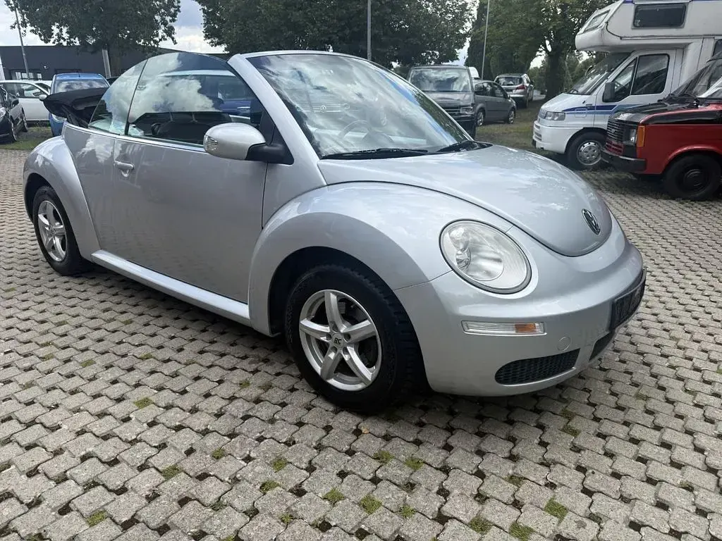 Gebraucht VW New Beetle Cabriolet Highline 102 PS (75 kW) 2007 Silber Cabrio