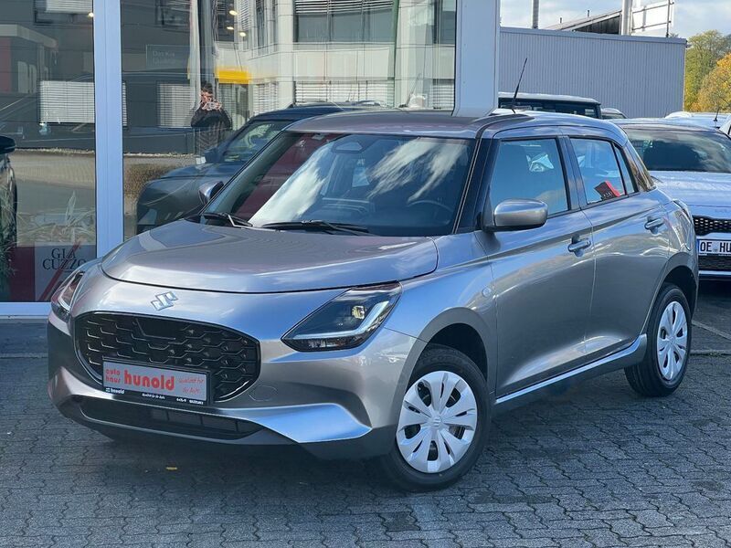 Silber Gebraucht 2024 Suzuki Swift Club Kleinwagen | 19.590 € - Bild 1/4