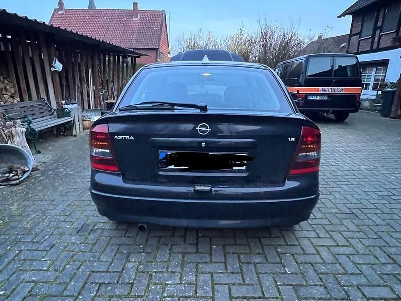 Gebraucht Opel Astra 101 PS (74 kW) 2001 Schwarz Limousine