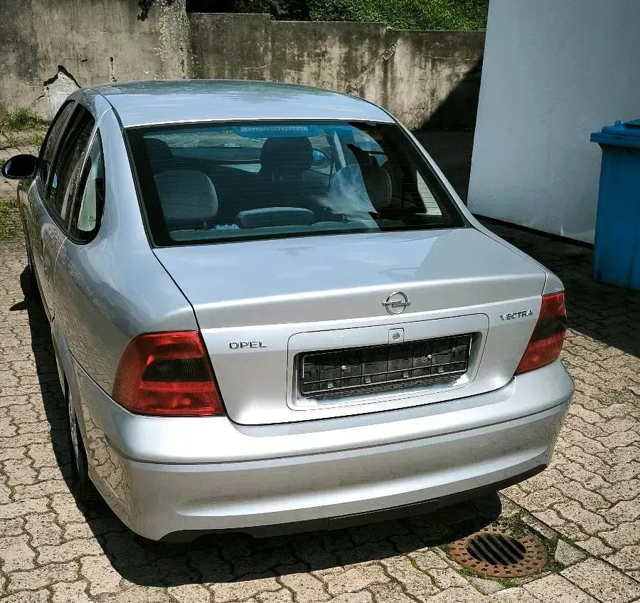 Gebraucht Opel Vectra 125 PS (91 kW) 2001 Silber Limousine