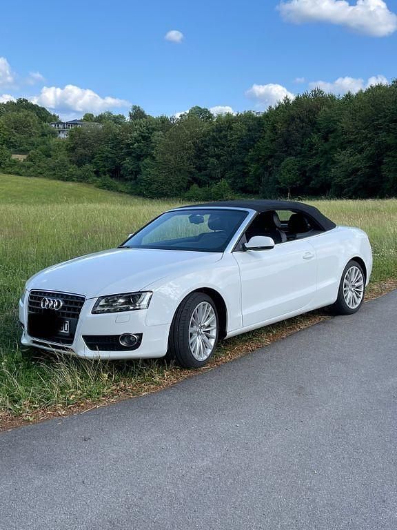 Weiß Gebraucht 2009 Audi Cabriolet Cabrio | 11.500 € (Teuer) - Bild 1/4