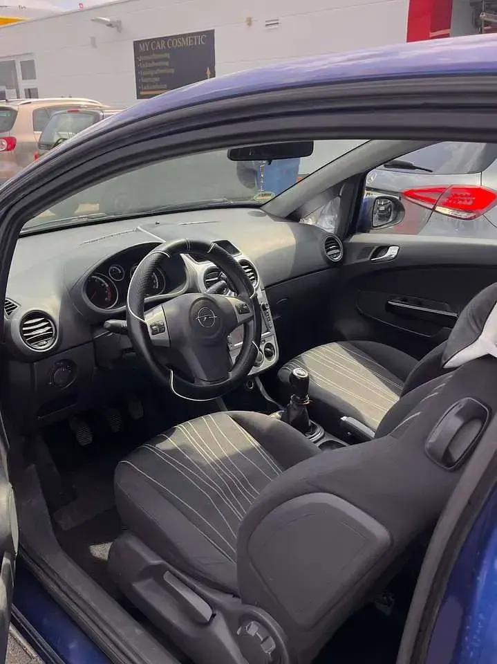 Gebraucht Opel Corsa 80 PS (58 kW) 2009 Kleinwagen
