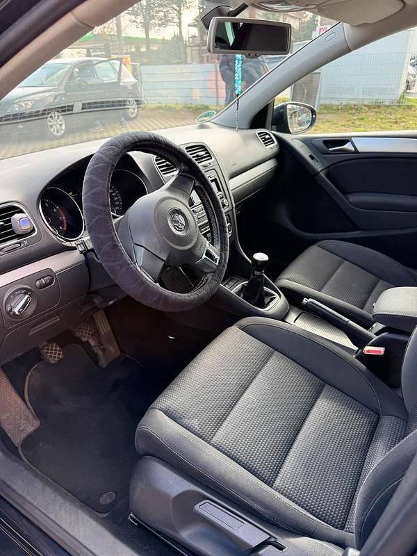 Gebraucht VW Golf VI Team 160 PS (117 kW) 2010 Schwarz Kleinwagen