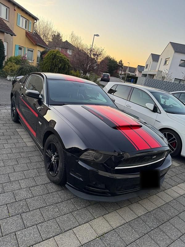 Gebraucht Ford Mustang Performance Edition 305 PS (224 kW) 2013 Schwarz Coupé