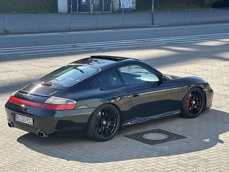 Gebraucht 2004 Porsche 911 Carrera 4S Coupé | 35.996 € (Teuer) - Bild 1/4