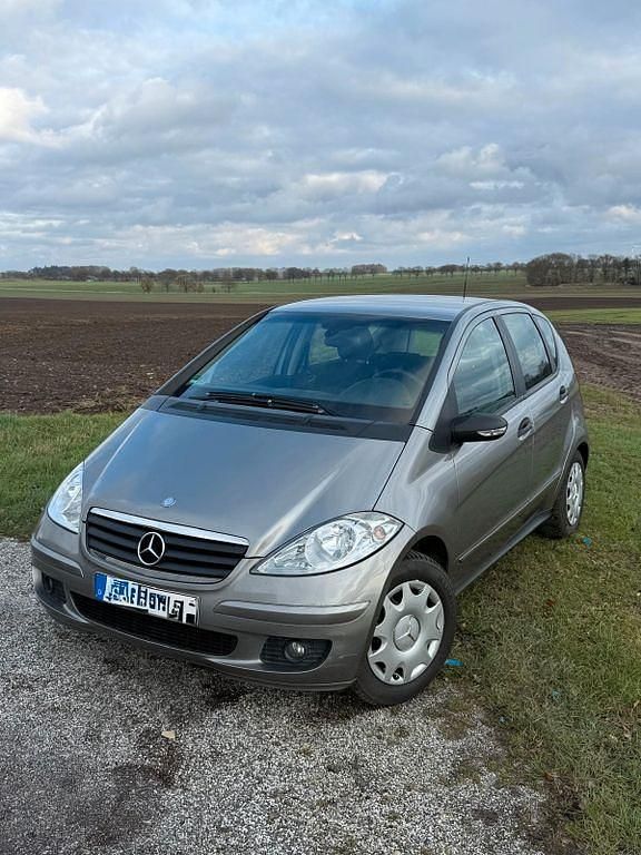 Grau Gebraucht 2007 Mercedes A150 Elegance Van / Kleinbus | 1.950 € (Guter Preis) - Bild 1/4