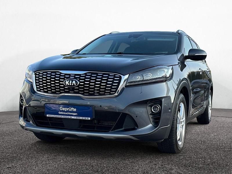 Grau Gebraucht 2020 Kia Sorento Platinum SUV | 30.990 € (Fairer Preis) - Bild 1/4