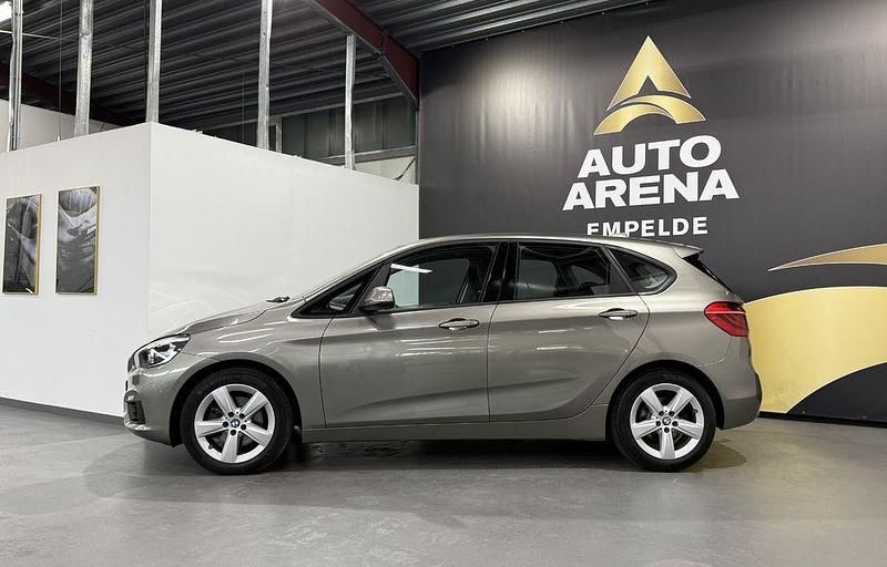 Gebraucht BMW 220 Active Tourer Basis 190 PS (139 kW) 2015 Silber Van / Kleinbus
