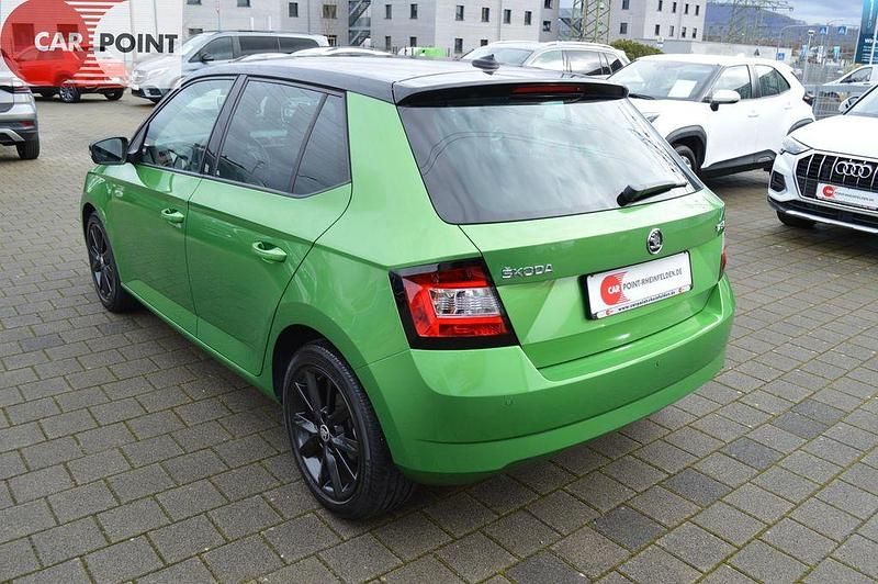Gebraucht Skoda Fabia Style 110 PS (80 kW) 2018 Rallyegrün metallic Limousine