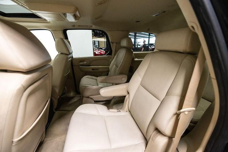 Gebraucht Cadillac Escalade 411 PS (302 kW) 2009 Schwarz SUV