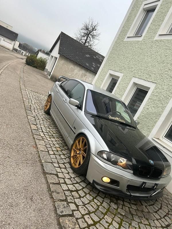 Silber Gebraucht 2000 BMW 323 Limousine | 2.500 € (Fairer Preis) - Bild 1/1