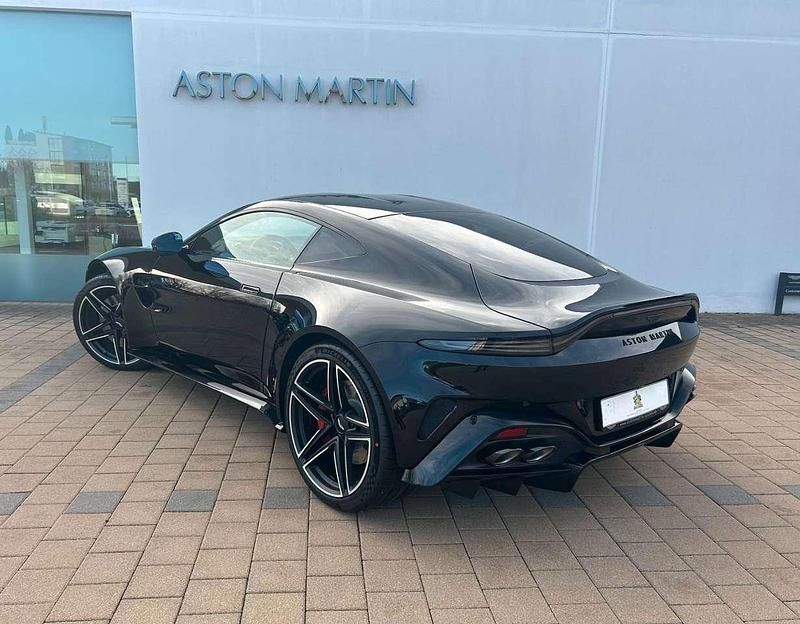 Neu Aston Martin V8 665 PS (489 kW) 2025 Onyx black Coupé