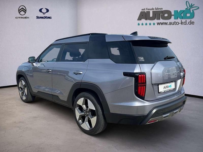 Neu KGM Torres EVX 152 kW (207 PS) 2025 Iron metal SUV